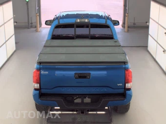 2016 Toyota Tacoma TRD Sport Crew Cab Medium Bed - miniatura 5