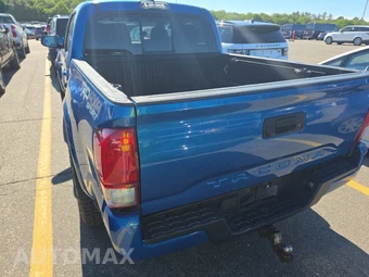 2016 Toyota Tacoma TRD Sport Crew Cab Medium Bed - miniatura 6