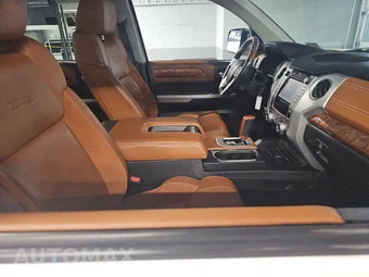 2016 Toyota Tundra 1794 Edition Crew Cab Short Bed - miniatura 8