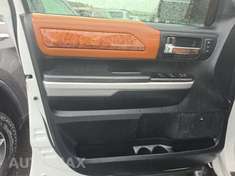 2016 Toyota Tundra 1794 Edition Crew Cab Short Bed - miniatura 9