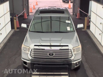 2016 Toyota Tundra Limited Crew Cab Short Bed - miniatura 2
