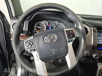 2016 Toyota Tundra Limited Crew Cab Short Bed - miniatura 10