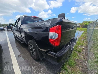 2016 Toyota Tundra Limited Extended Cab Medium Bed - miniatura 2