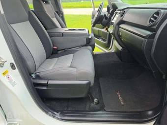 2016 Toyota Tundra SR Extended Cab Medium Bed – miniatura 15