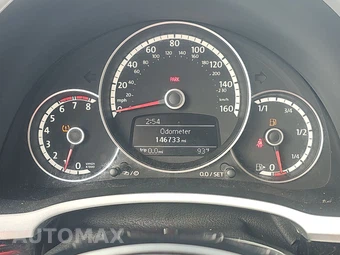 2016 Volkswagen Beetle 1.8T SE Hatchback – miniatura 12