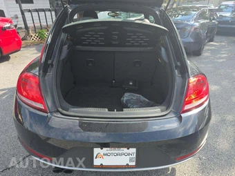 2016 Volkswagen Beetle Dune Hatchback – miniatura 14