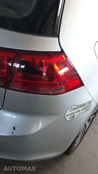 2016 Volkswagen e-Golf SE Hatchback – miniatura 35