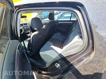 2016 Volkswagen e-Golf SE Hatchback - miniatura 12