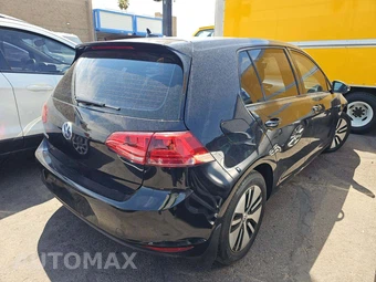 2016 Volkswagen e-Golf SE Hatchback - miniatura 3