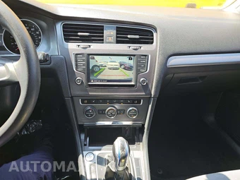 2016 Volkswagen e-Golf SE Hatchback - miniatura 9