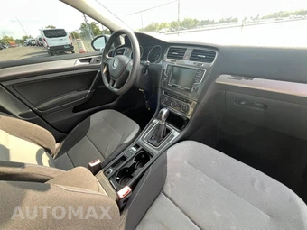 2016 Volkswagen e-Golf SE Hatchback - miniatura 13