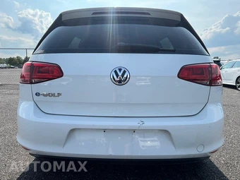 2016 Volkswagen e-Golf SE Hatchback - miniatura 7