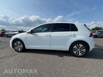 2016 Volkswagen e-Golf SE Hatchback - miniatura 8