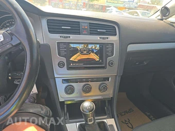 2016 Volkswagen Golf 1.8T S Hatchback - miniatura 10