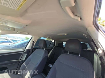 2016 Volkswagen Golf 1.8T S Hatchback - miniatura 11