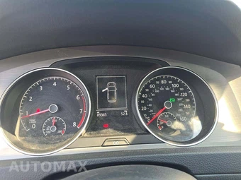 2016 Volkswagen Golf 1.8T SE Hatchback - miniatura 9
