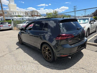 2016 Volkswagen Golf GTI Autobahn Hatchback w/Performance Pkg - miniatura 2