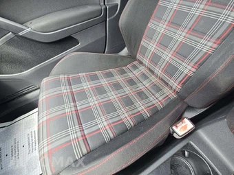 2016 Volkswagen Golf GTI S Hatchback - miniatura 27