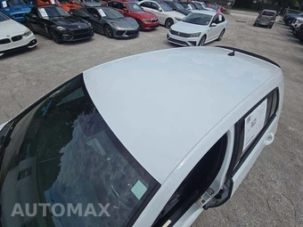 2016 Volkswagen Golf GTI S Hatchback - miniatura 9