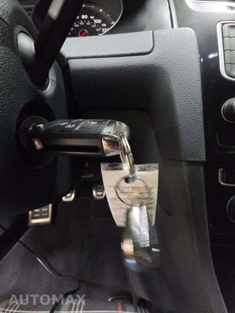 2016 Volkswagen Golf GTI S Hatchback - miniatura 8