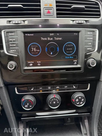 2016 Volkswagen Golf GTI SE Hatchback w/Performance Pkg - miniatura 25