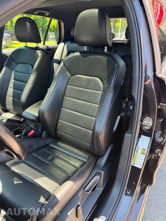 2016 Volkswagen Golf GTI SE Hatchback w/Performance Pkg - miniatura 28
