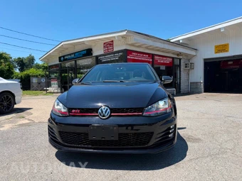 2016 Volkswagen Golf GTI SE Hatchback w/Performance Pkg - miniatura 3