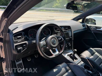 2016 Volkswagen Golf GTI SE Hatchback w/Performance Pkg - miniatura 31