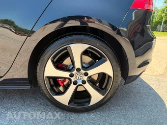 2016 Volkswagen Golf GTI SE Hatchback w/Performance Pkg - miniatura 36