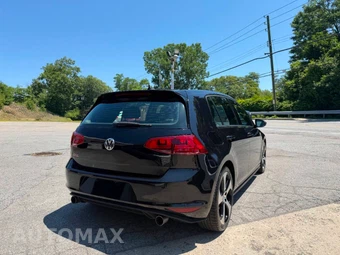 2016 Volkswagen Golf GTI SE Hatchback w/Performance Pkg - miniatura 9