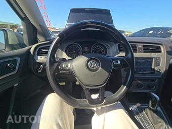 2016 Volkswagen Golf SportWagen Limited Edition Wagon - miniatura 10