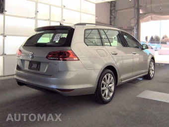2016 Volkswagen Golf SportWagen Limited Edition Wagon - miniatura 4