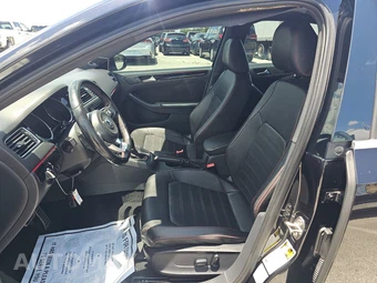 2016 Volkswagen Jetta GLI SE - miniatura 7