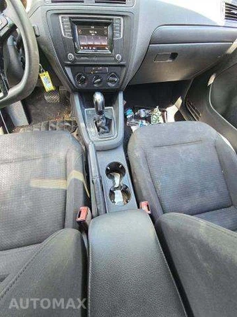 2016 Volkswagen Jetta S – miniatura 10