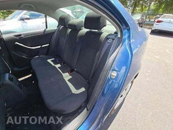 2016 Volkswagen Jetta S – miniatura 13