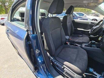 2016 Volkswagen Jetta S – miniatura 18