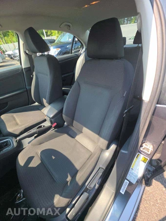 2016 Volkswagen Jetta S - miniatura 3