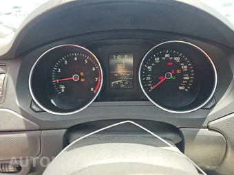 2016 Volkswagen Jetta S – miniatura 12