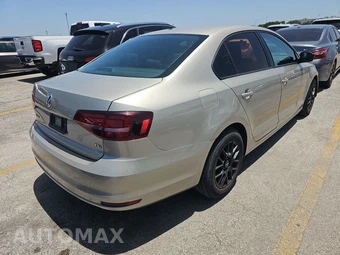 2016 Volkswagen Jetta S – miniatura 4