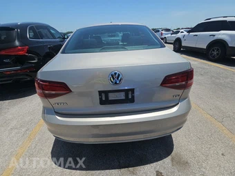 2016 Volkswagen Jetta S – miniatura 5