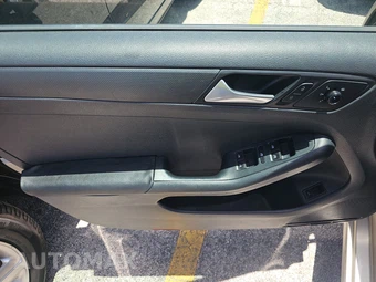 2016 Volkswagen Jetta S – miniatura 9
