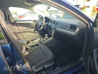 2016 Volkswagen Jetta SE - miniatura 8