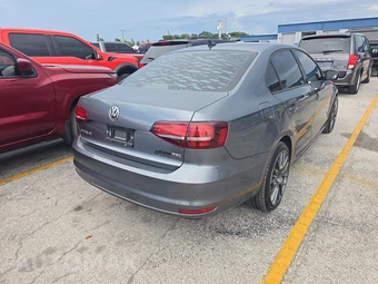 2016 Volkswagen Jetta SE - miniatura 4