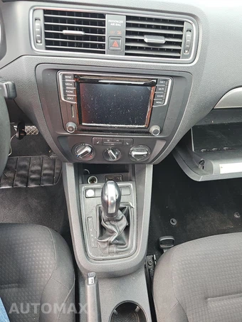 2016 Volkswagen Jetta SE - miniatura 11
