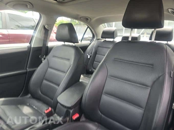 2016 Volkswagen Jetta SE w/Connectivity – miniatura 11