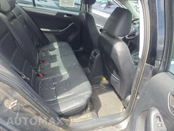 2016 Volkswagen Jetta SE w/Connectivity – miniatura 16