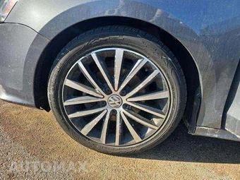 2016 Volkswagen Jetta Sport - miniatura 24