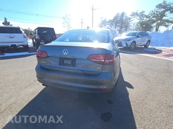 2016 Volkswagen Jetta Sport - miniatura 4