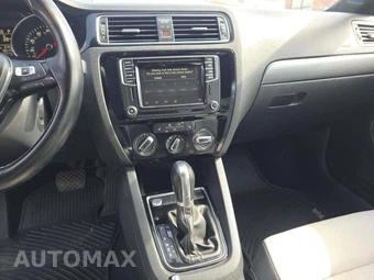 2016 Volkswagen Jetta Sport - miniatura 10