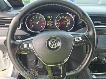 2016 Volkswagen Jetta Sport – miniatura 10